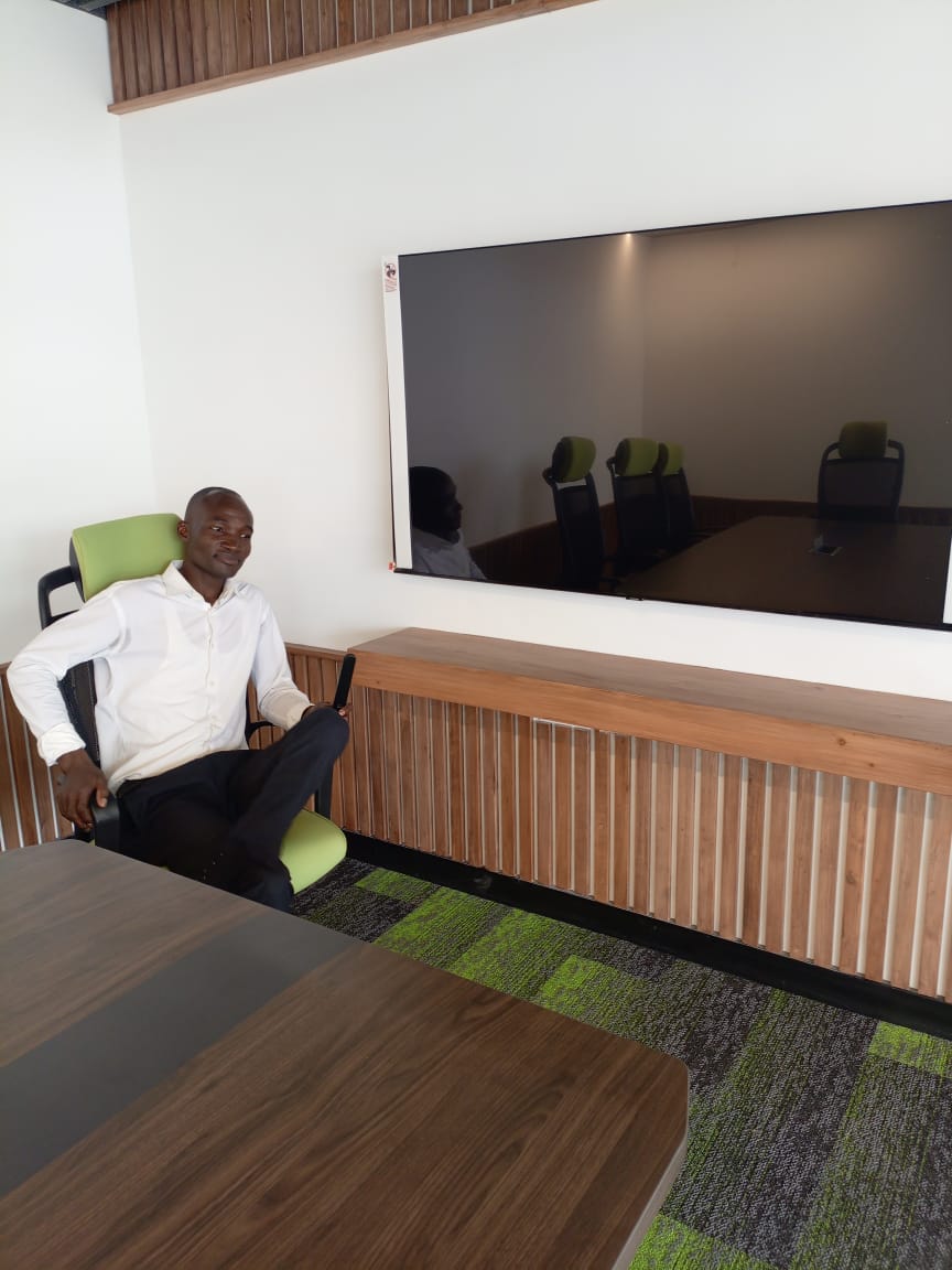 Myglit Jobs |  Castro Guya - Recruiter